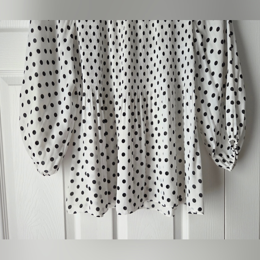 Melissa Paige Black and White Polka Dot Blouse Size LP. Excellent condition - Picture 8 of 10